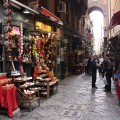 Le strade dei mercatini di Napoli